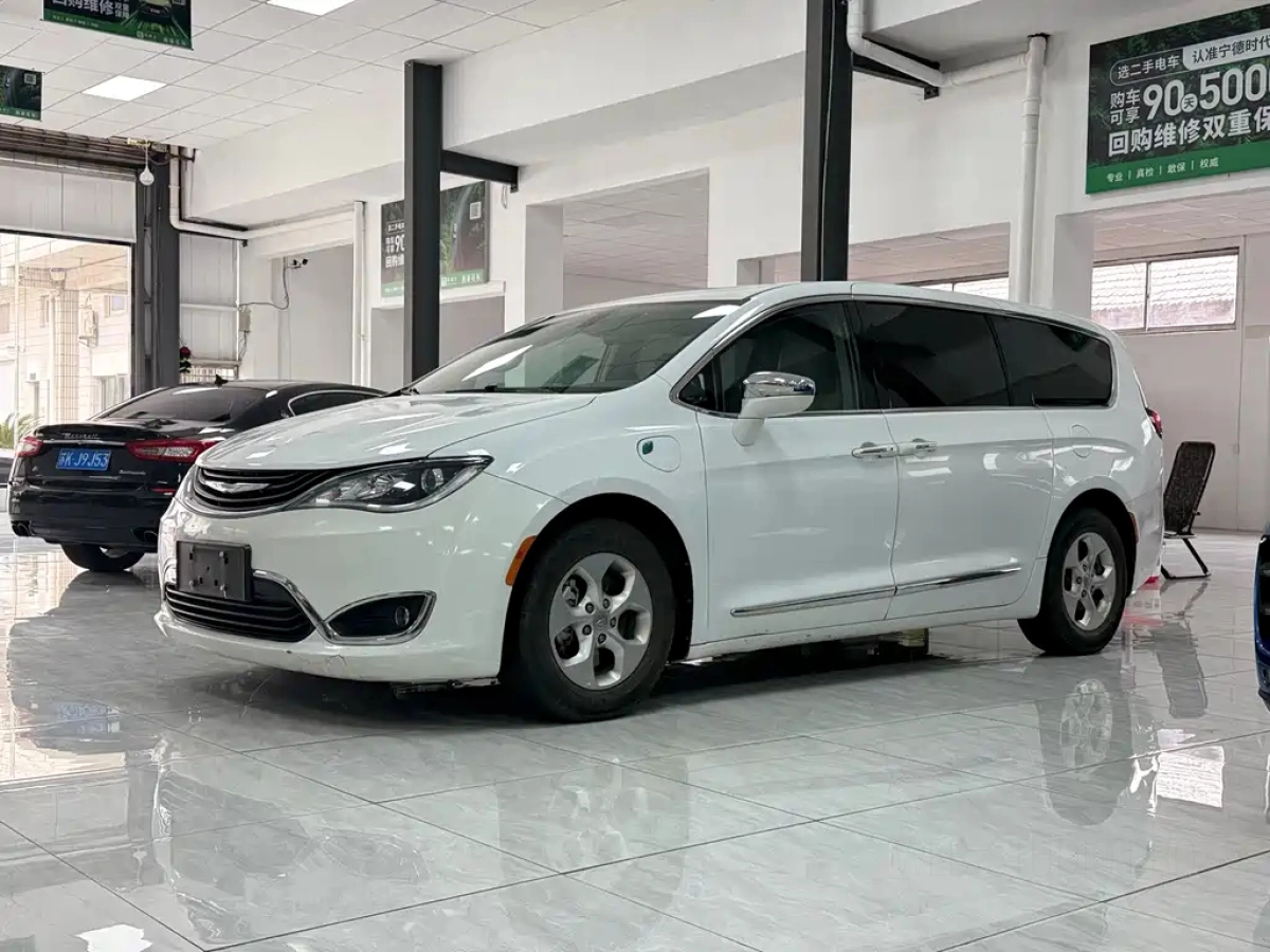 CHRYSLER PACIFICA PHEV IMPORT  2020
