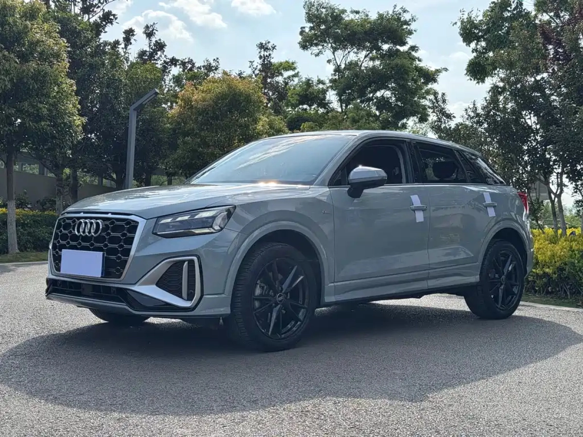 AUDI Q2L  2024