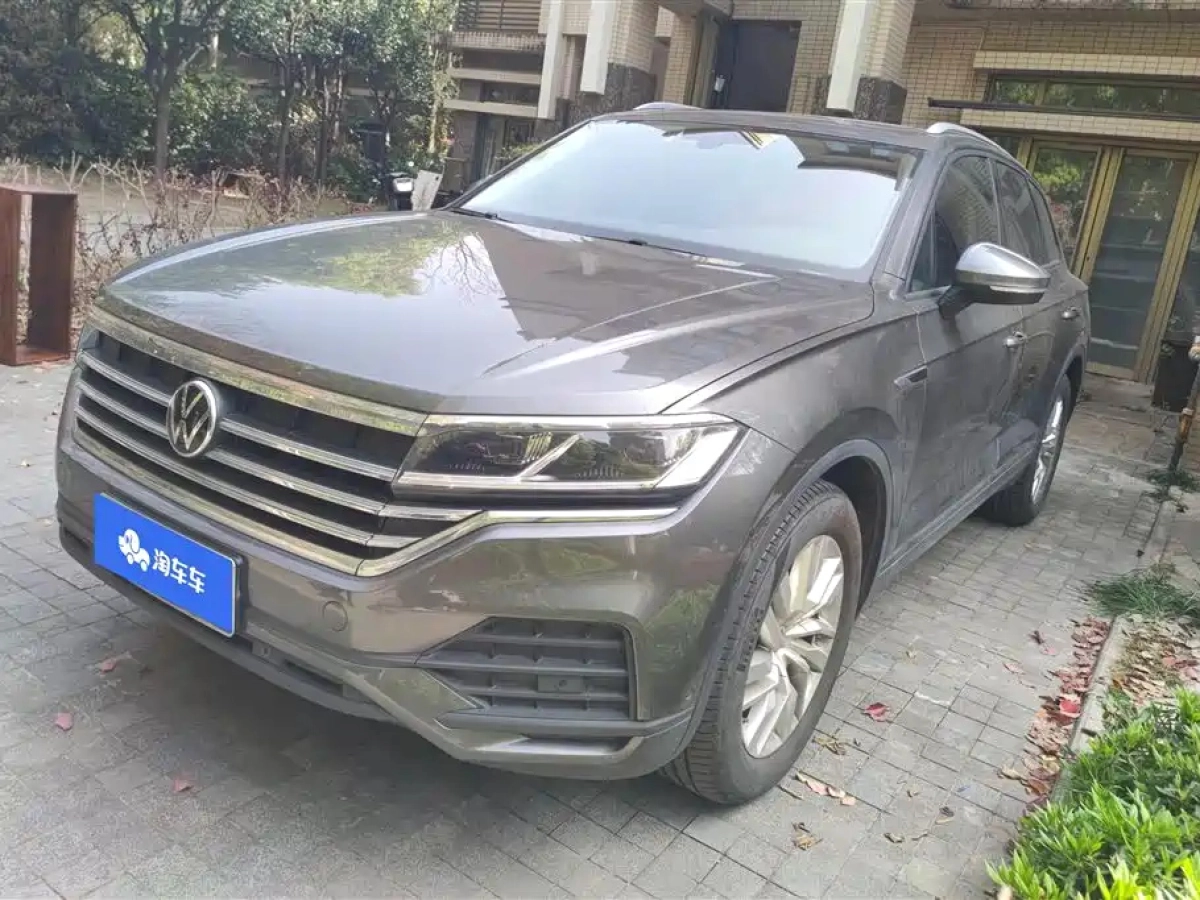 VOLKSWAGEN TOUAREG  2021