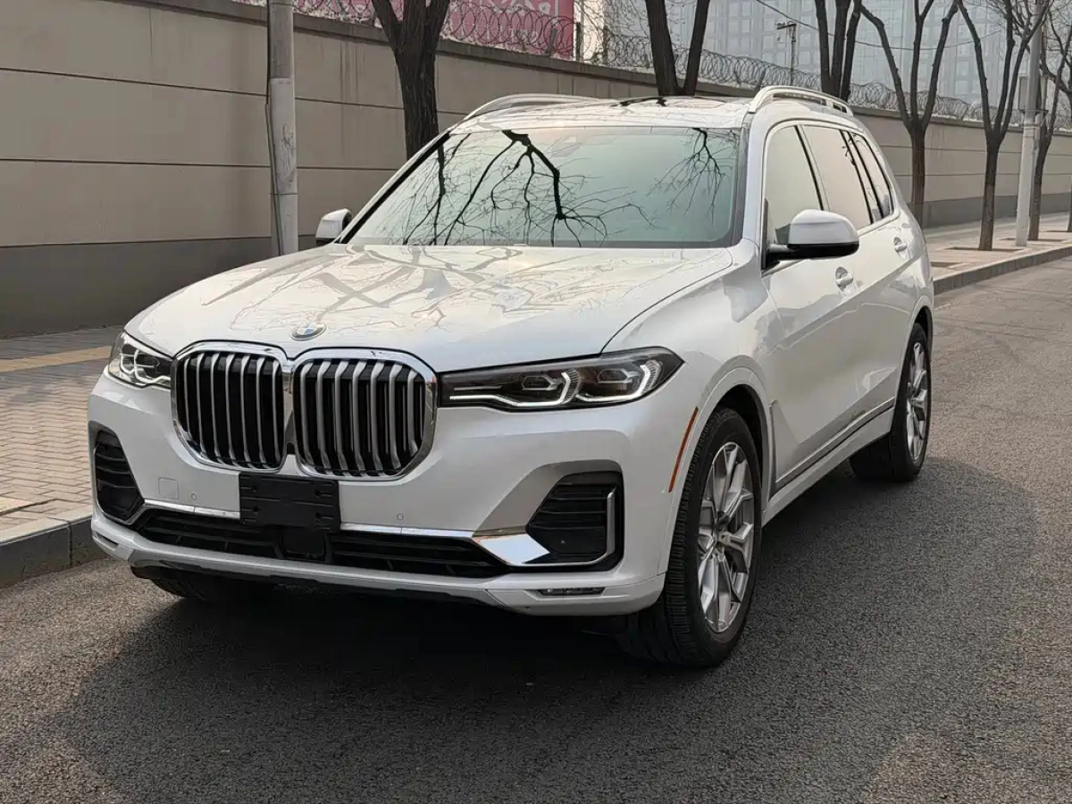 BMW X7  2022