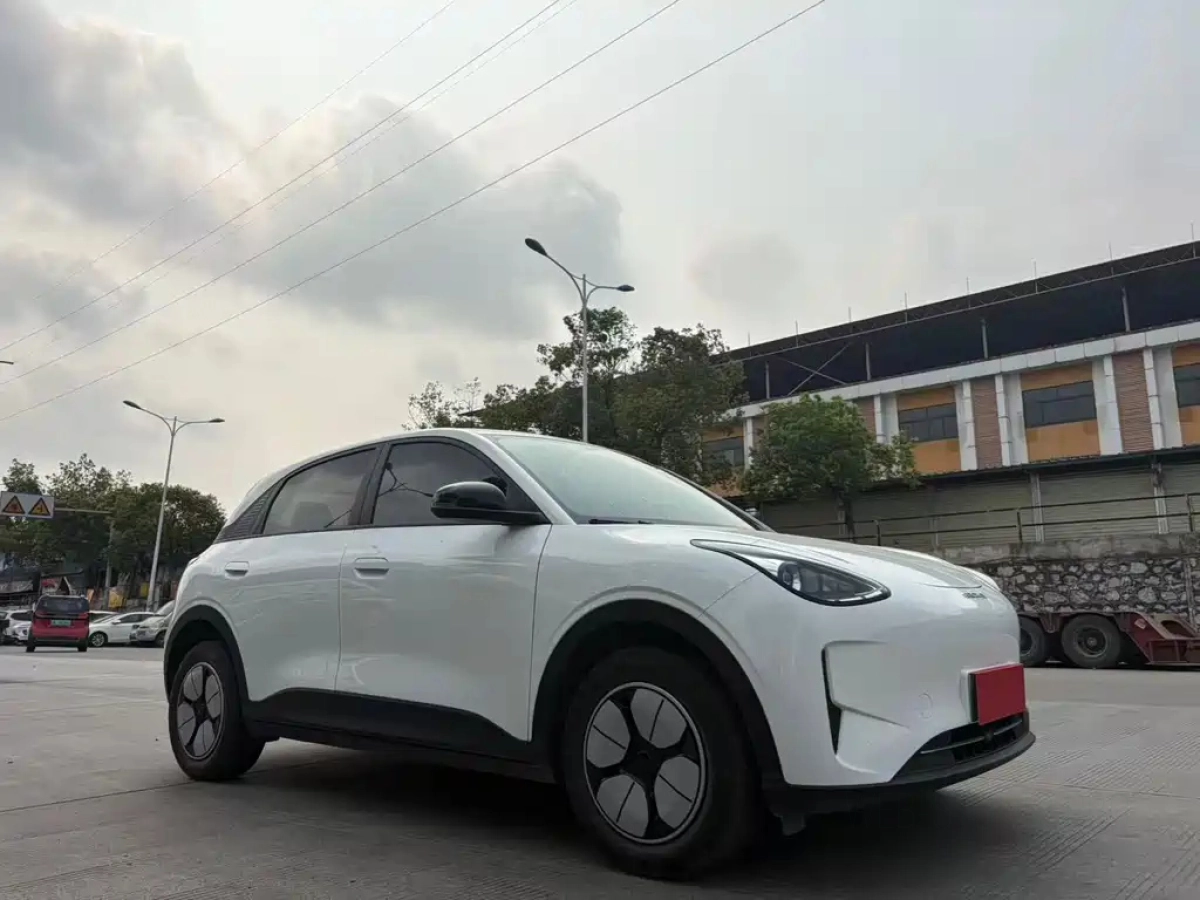 GEELY AUTO XINGYUAN  2025