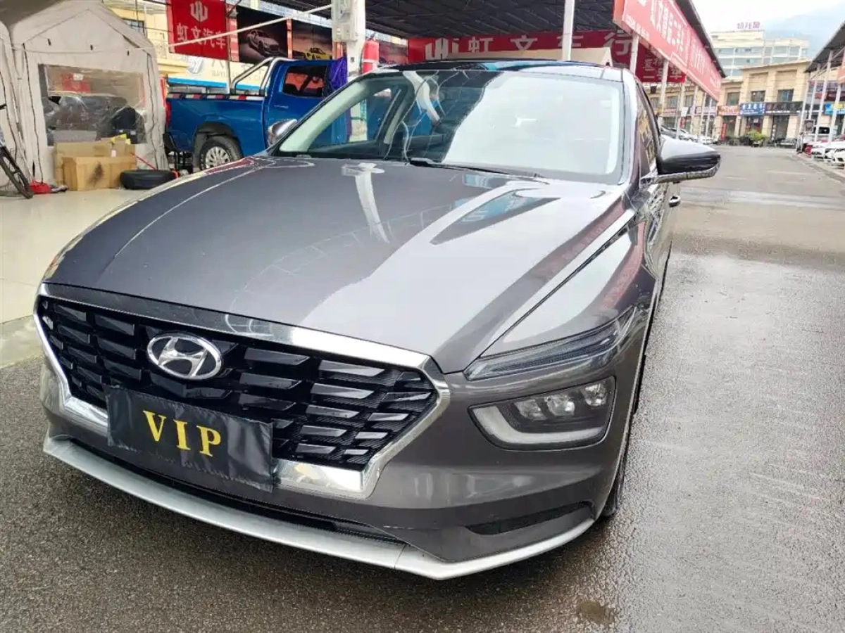 HYUNDAI MISTRA  2021