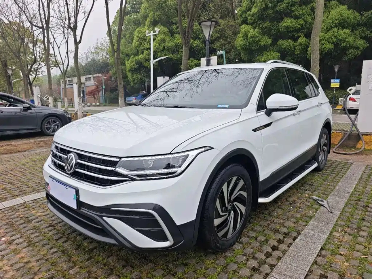 VOLKSWAGEN TAYRON  2023