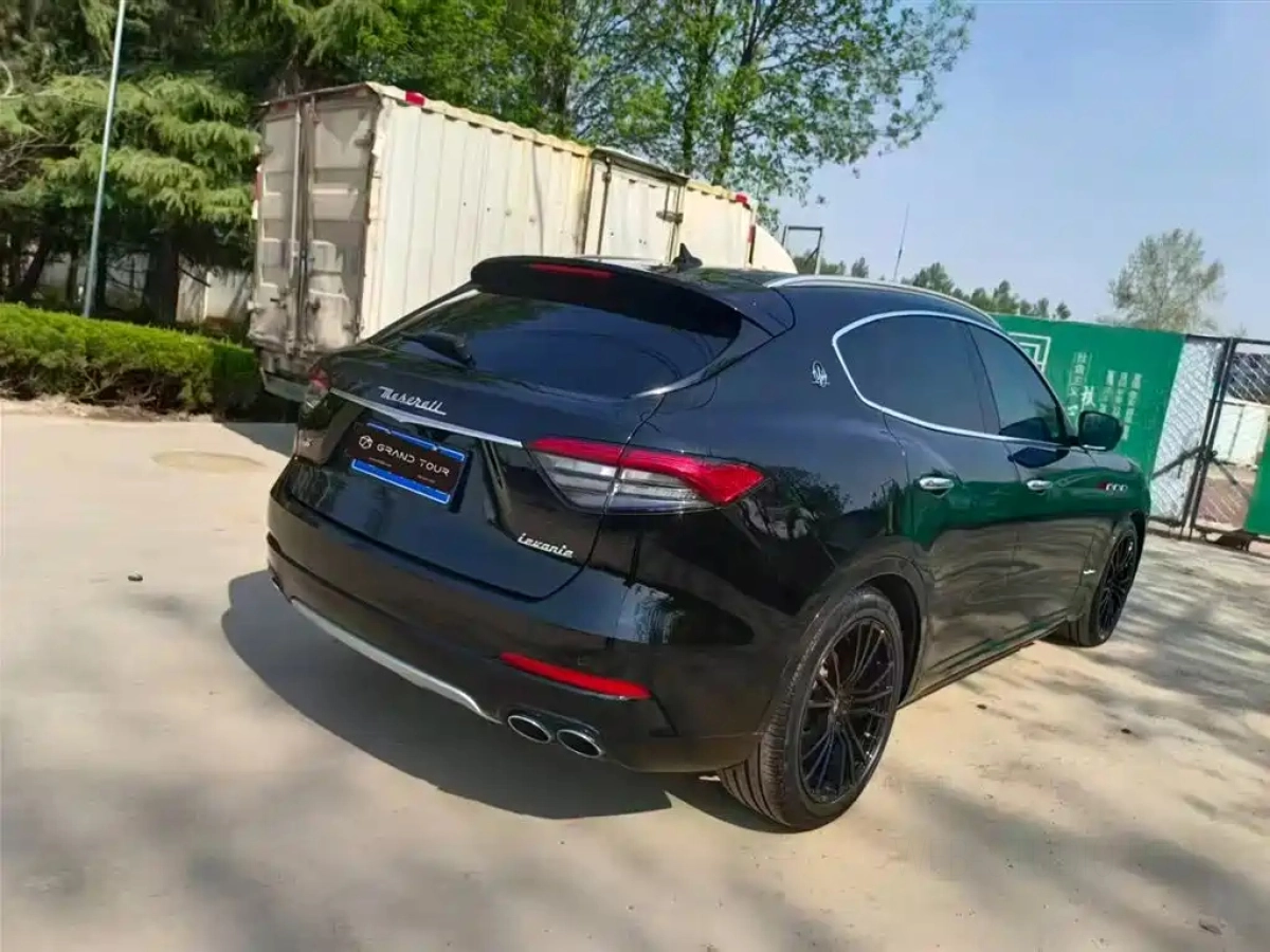 MASERATI LEVANTE