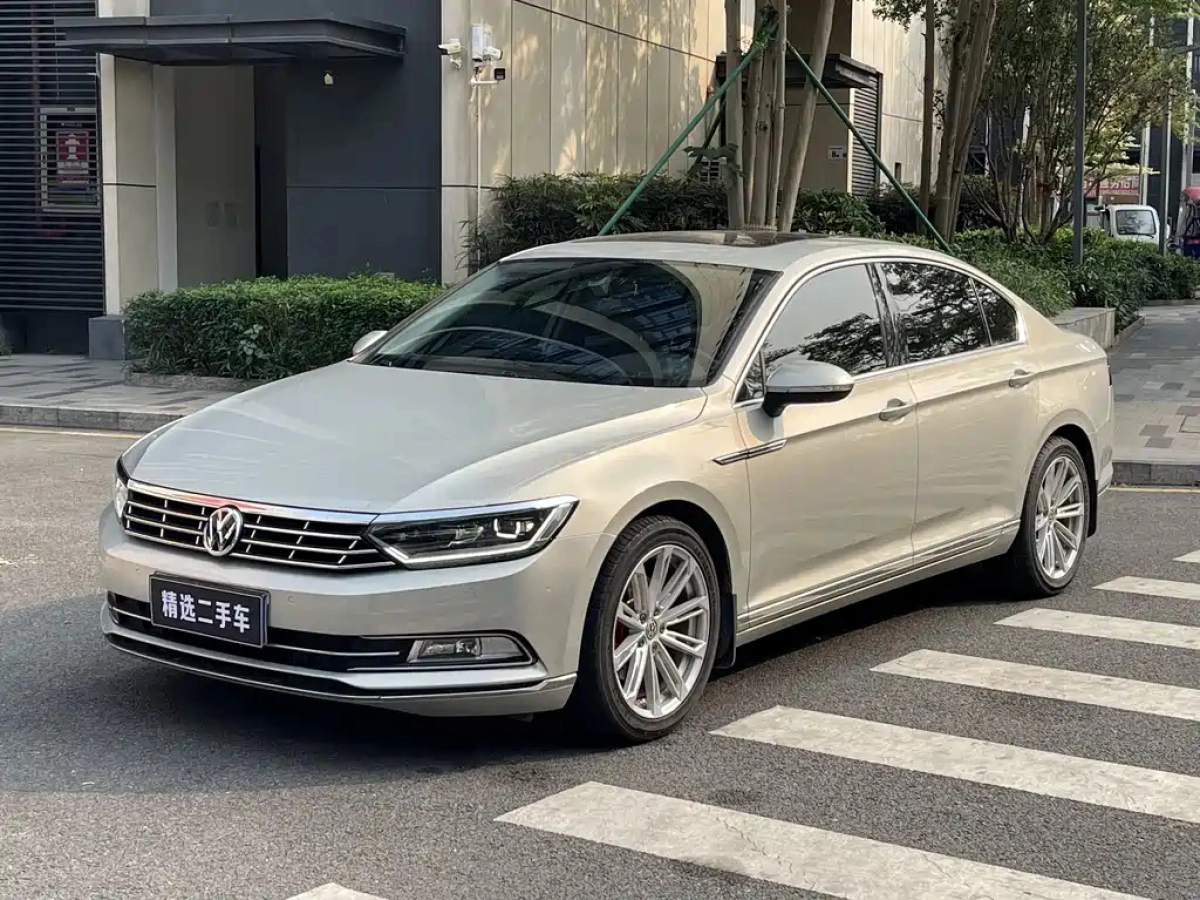 VOLKSWAGEN MAGOTAN  2019