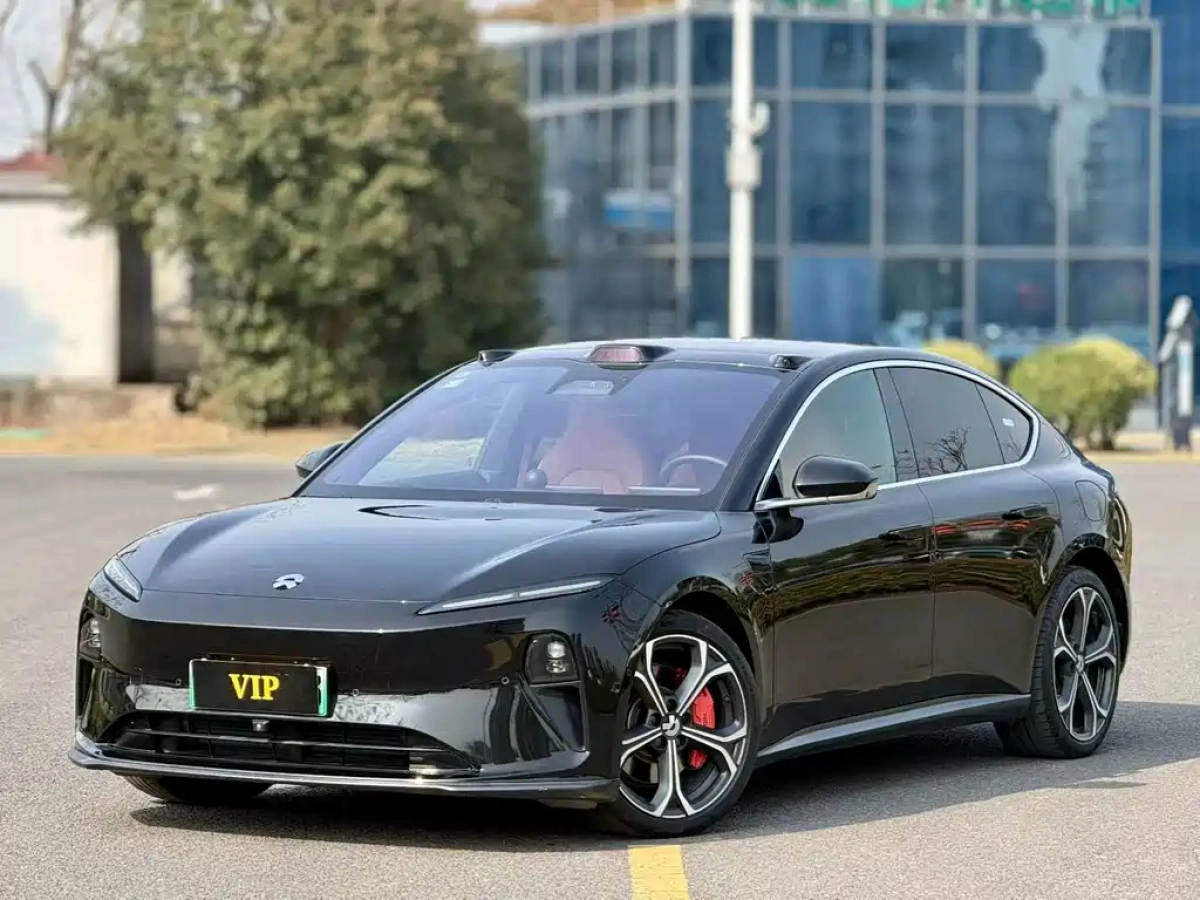 NIO ET5