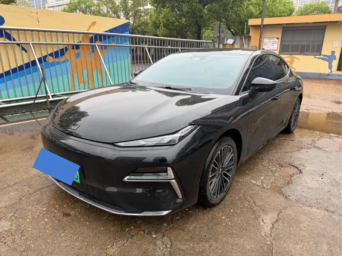 GEELY GALAXY GALAXY XINGYAO 8  2025