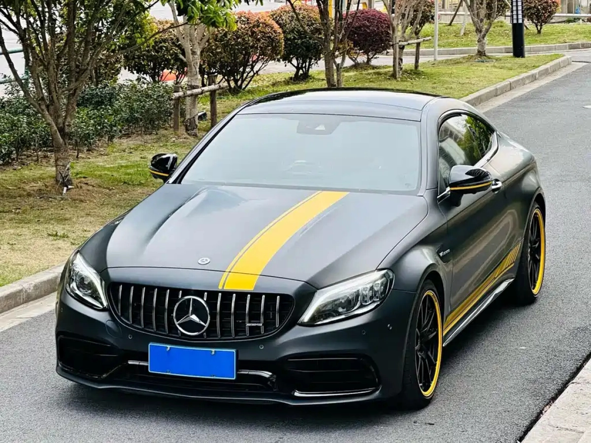 MERCEDES-BENZ C-CLASS AMG  2021