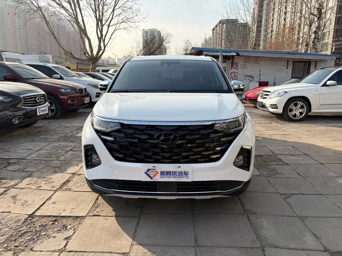 HYUNDAI CUSTO