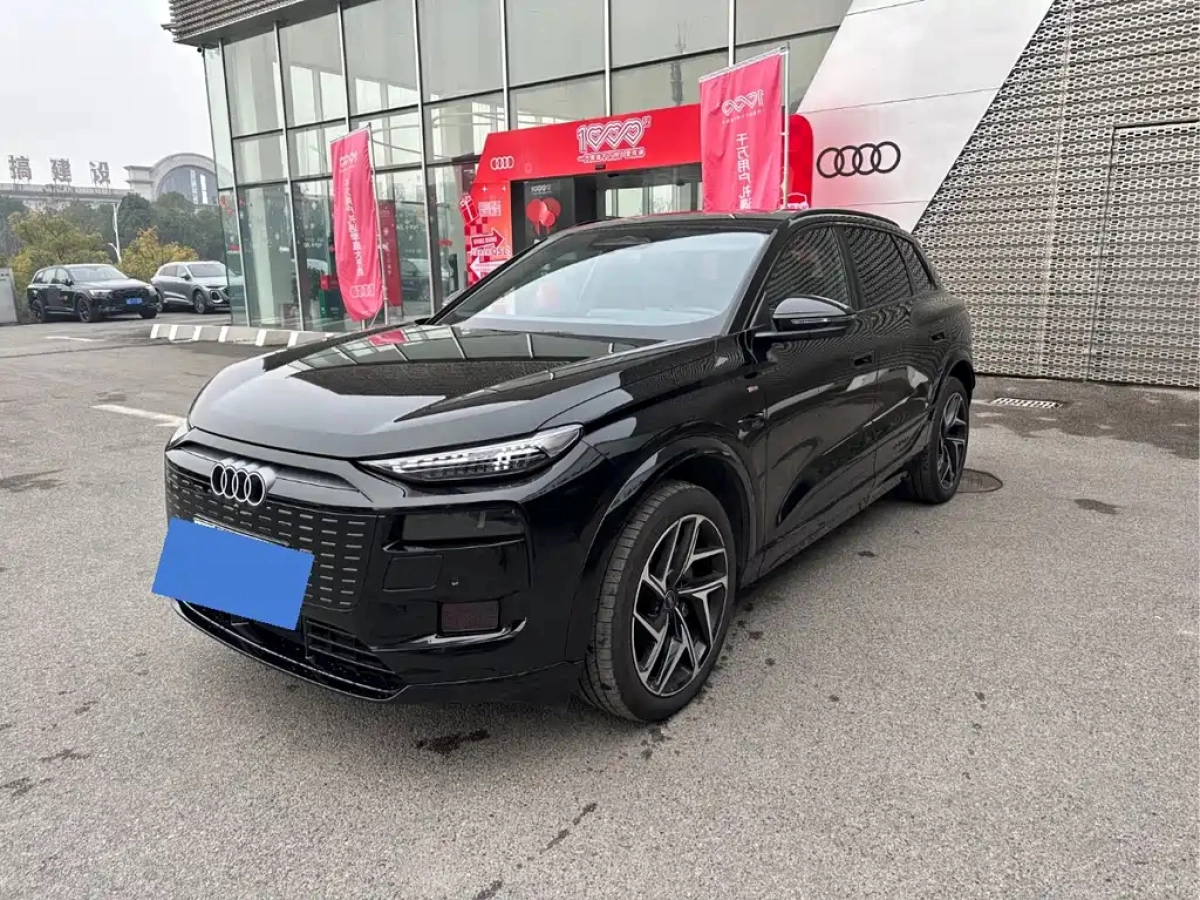 AUDI Q6L E-TRON  2025