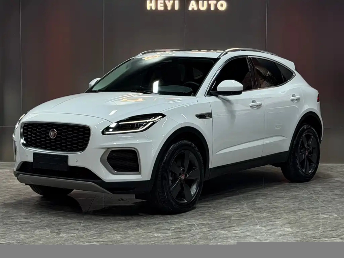 JAGUAR E-PACE  2024