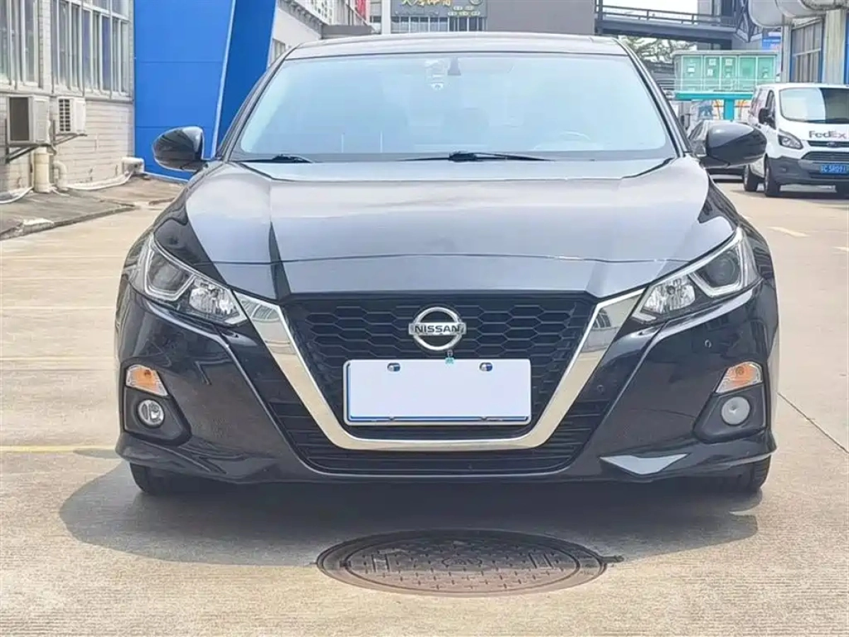 NISSAN TEANA