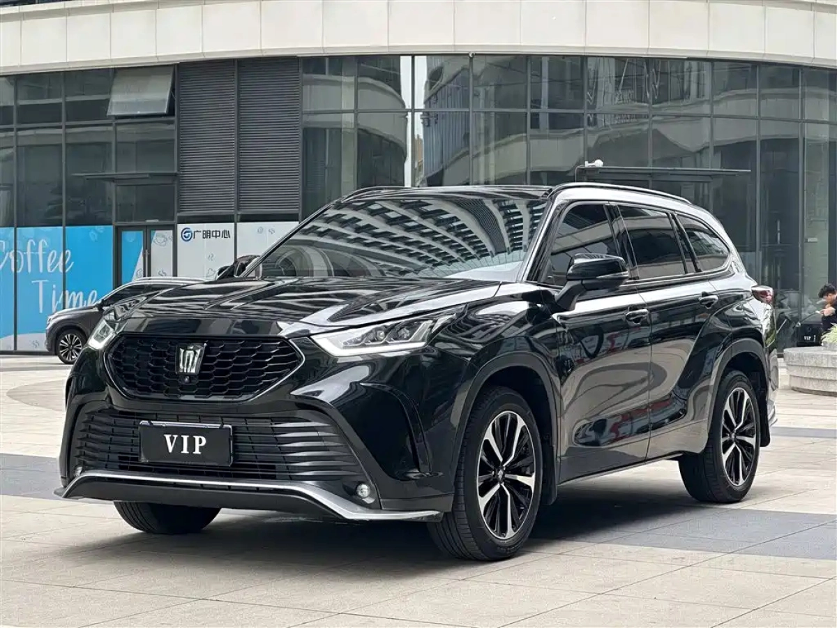 TOYOTA CROWN KLUGER  2023