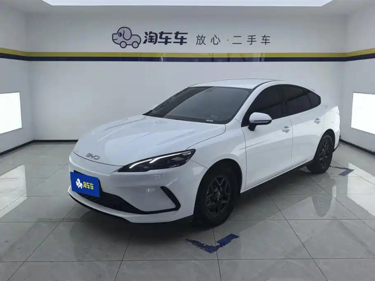 BYD SEAL 05 DM-I  2025
