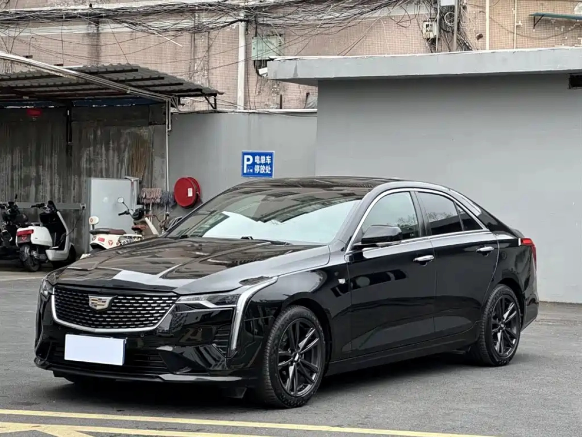 CADILLAC CT4  2021