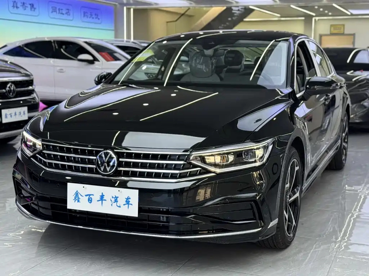 VOLKSWAGEN MAGOTAN  2026