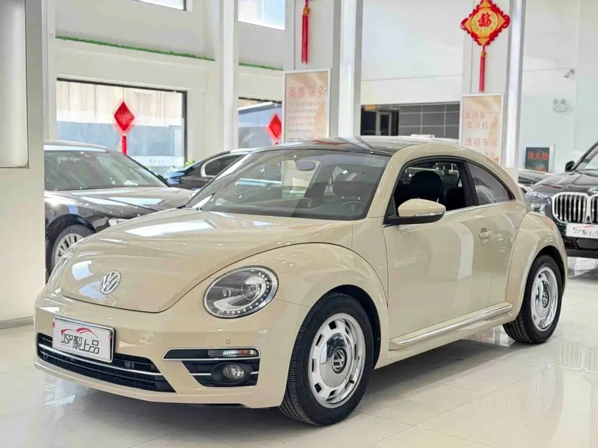 VOLKSWAGEN BEETLE  2019