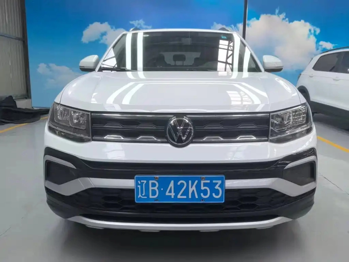 VOLKSWAGEN T-CROSS