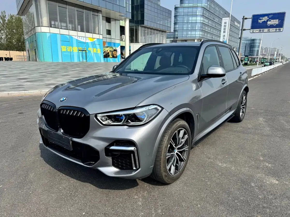 BMW X5  2023