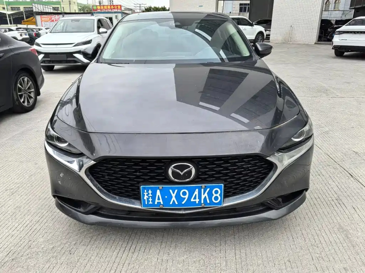 MAZDA 3 AXELA