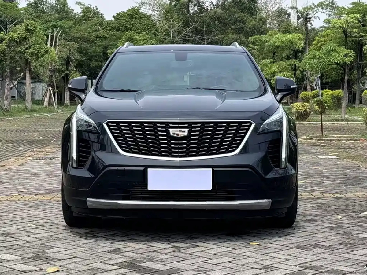 CADILLAC XT4
