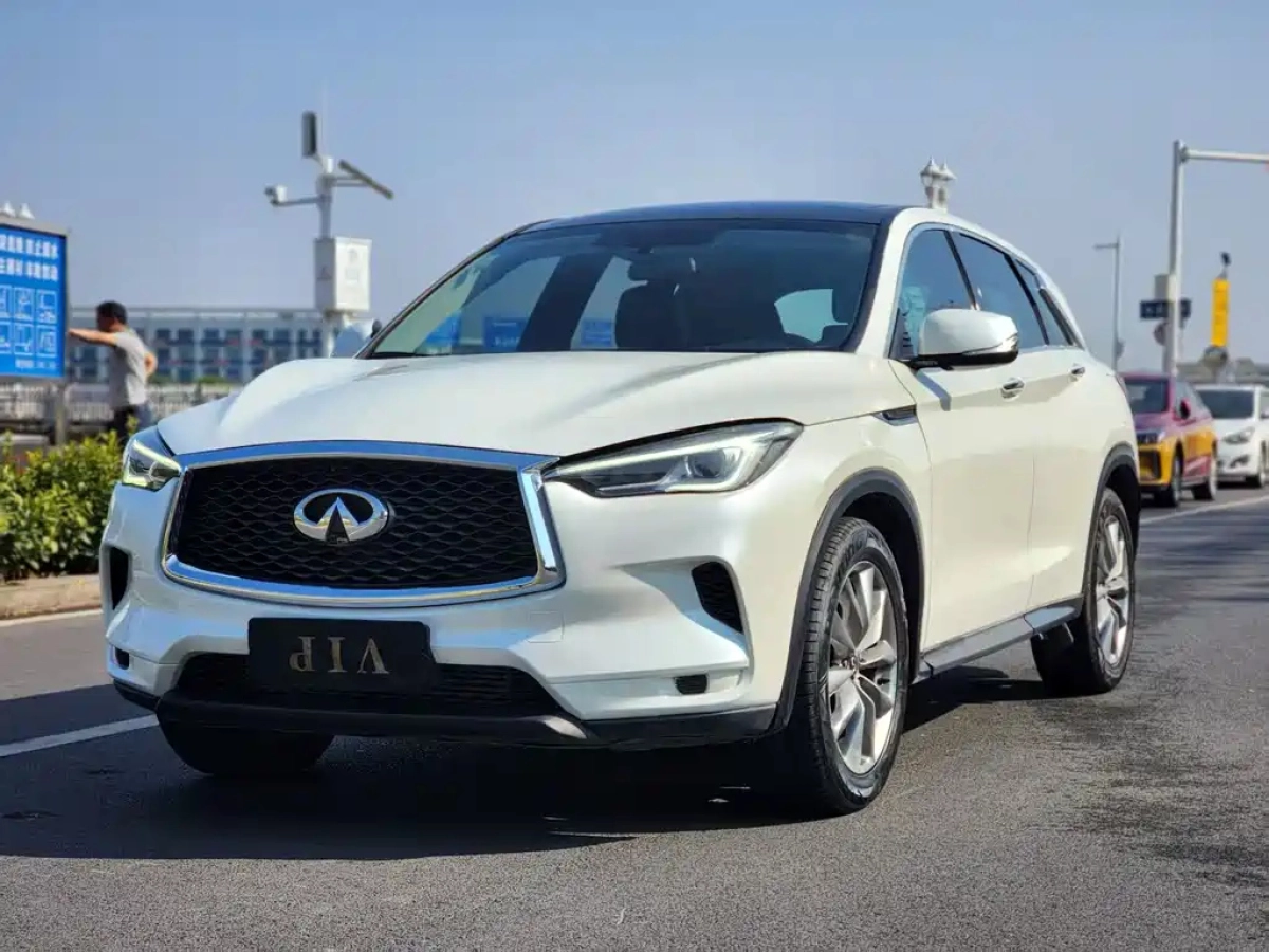 INFINITI QX50  2021