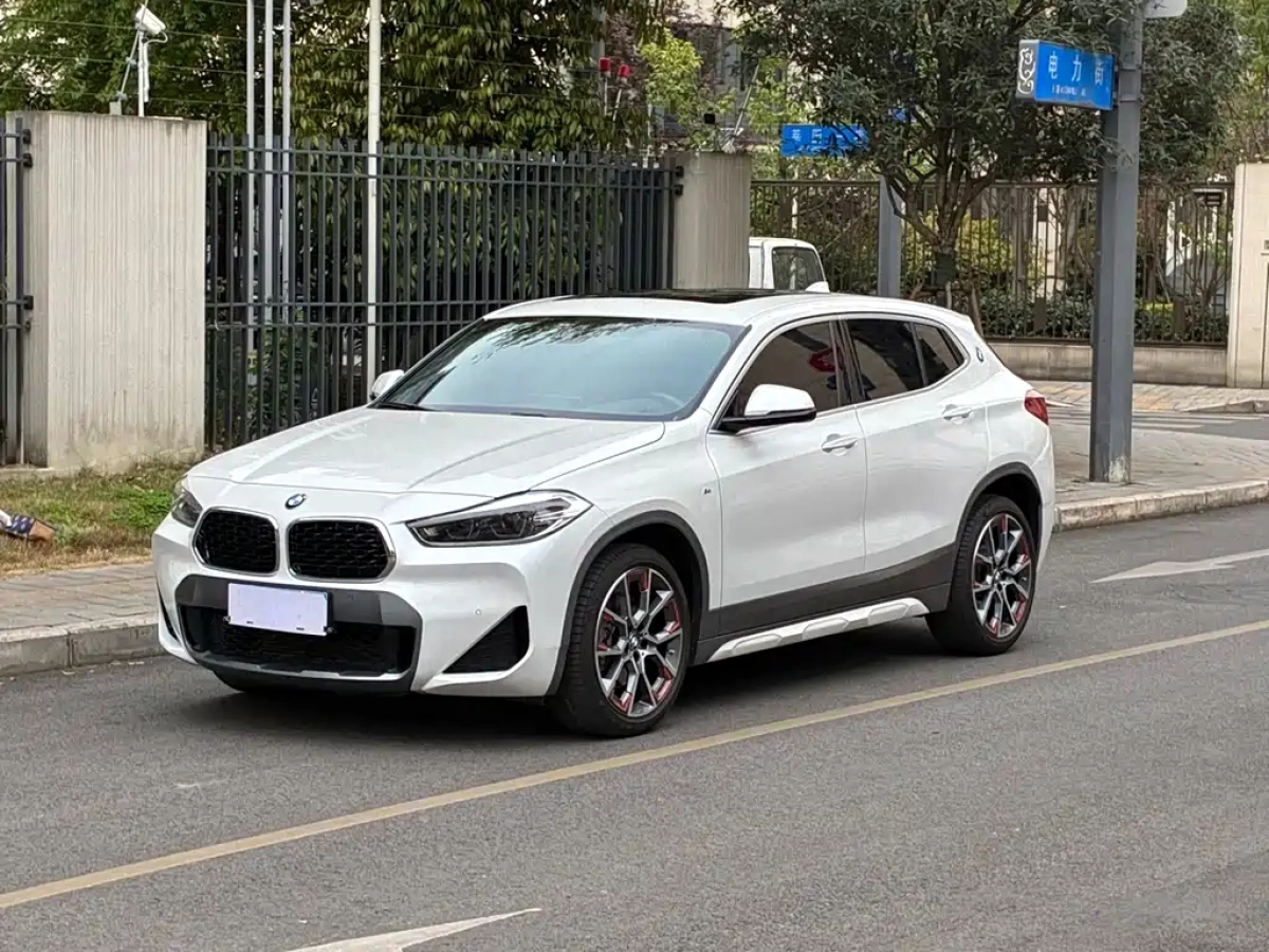 BMW X2  2022