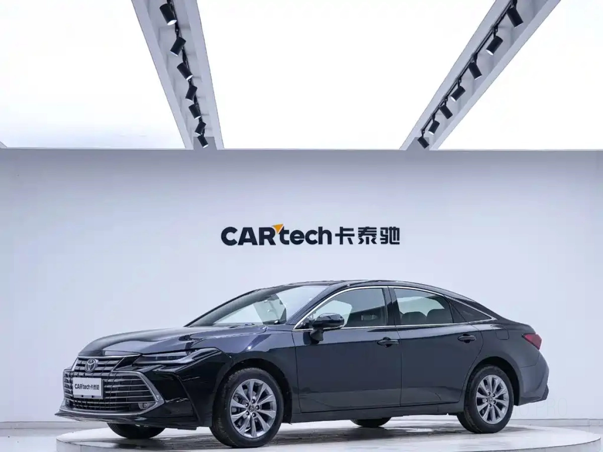 TOYOTA AVALON  2024