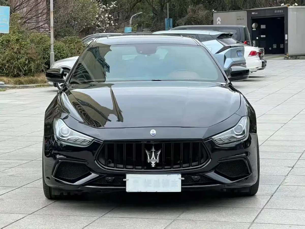MASERATI GHIBLI