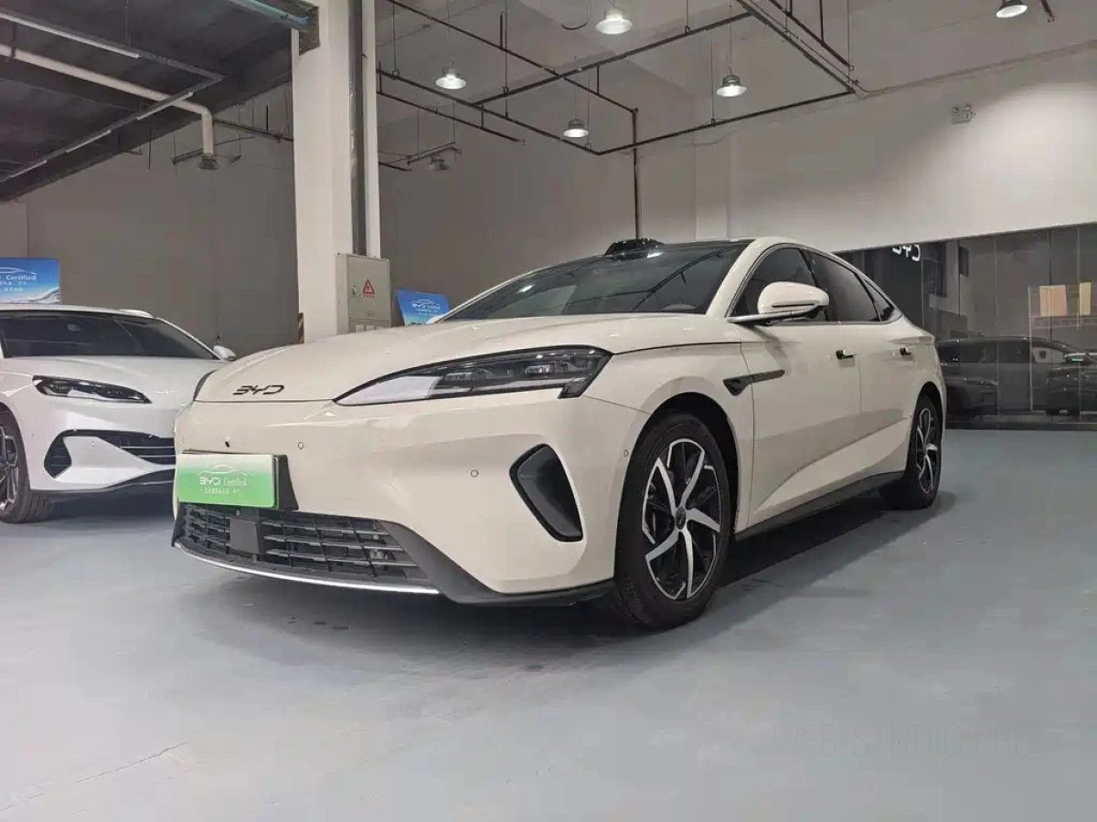 BYD SEAL 07 DM-I  2025