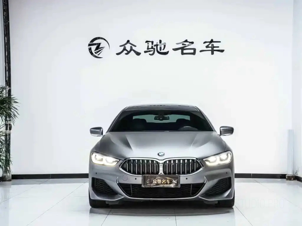 BMW 8-SERIES