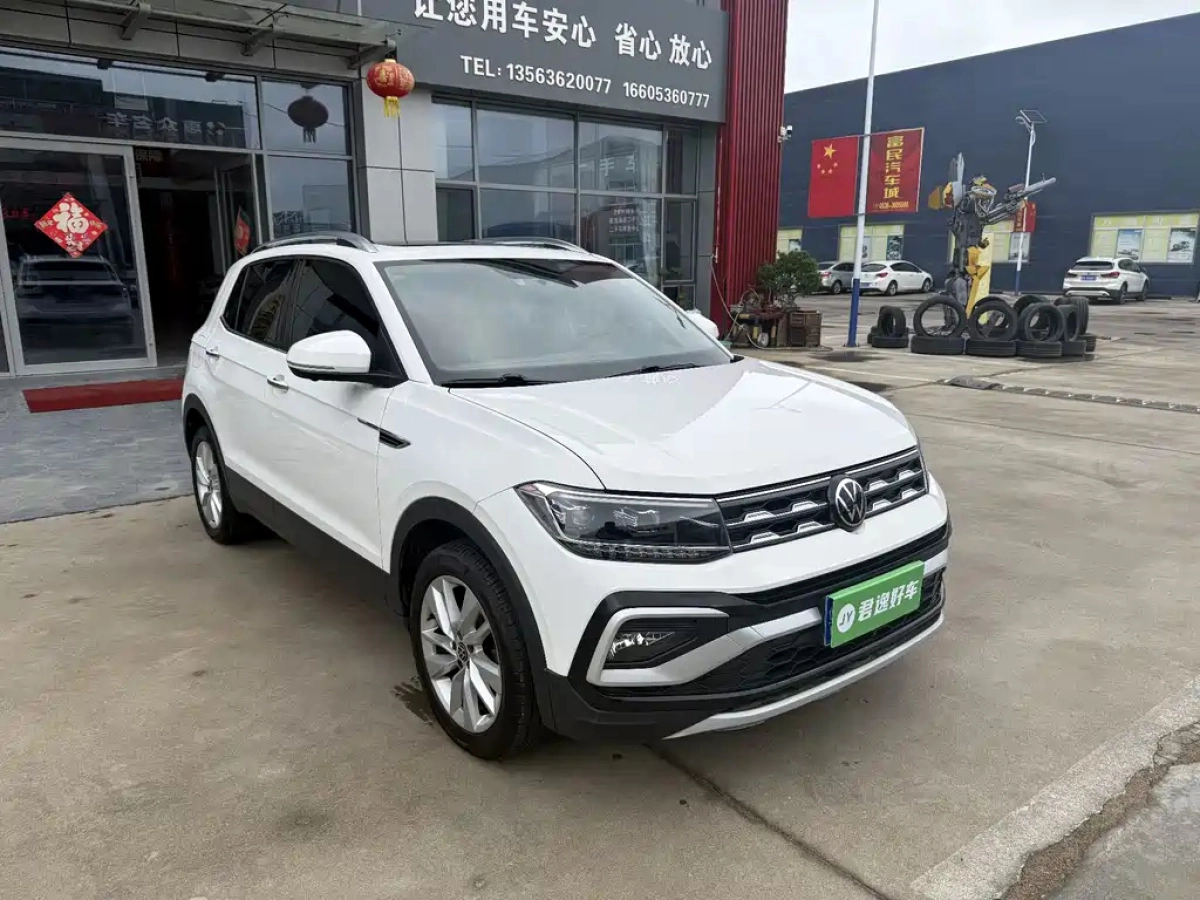 VOLKSWAGEN T-CROSS