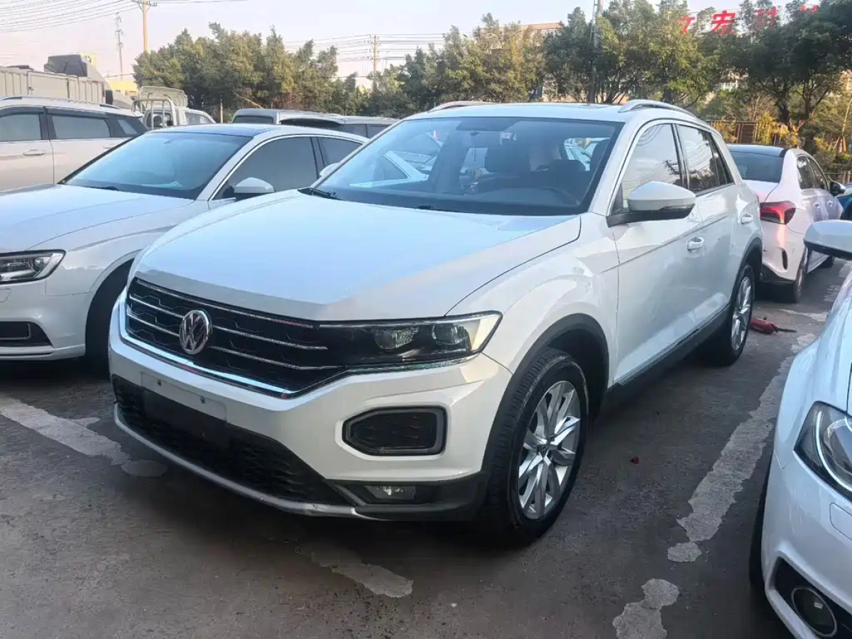 VOLKSWAGEN T-ROC