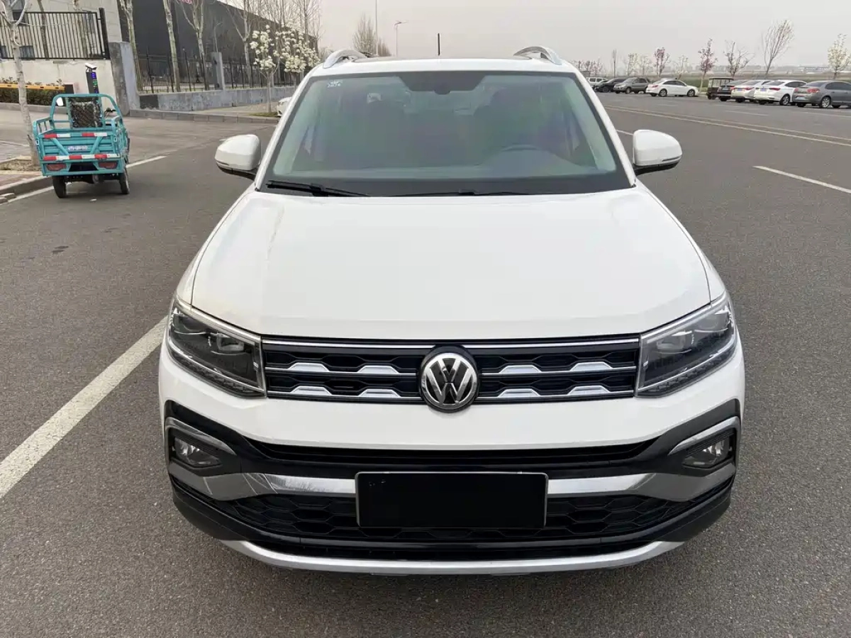VOLKSWAGEN T-CROSS