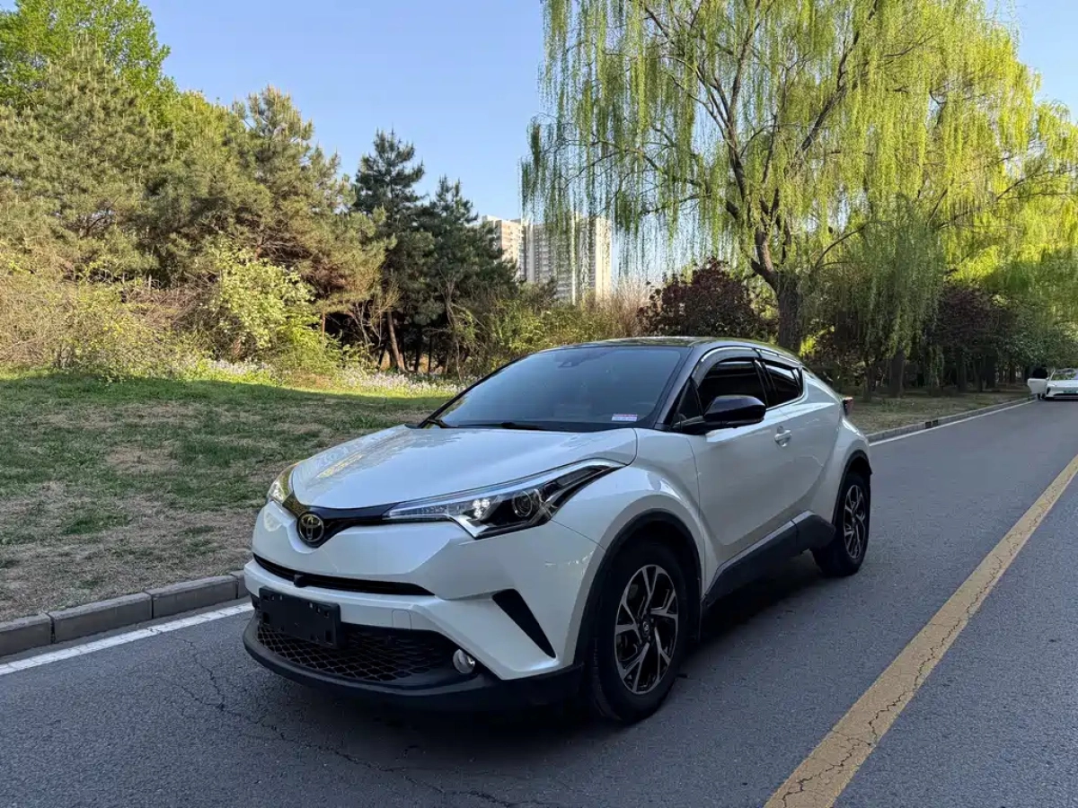 TOYOTA C-HR  2020