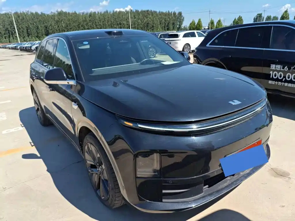LI AUTO L6  2024
