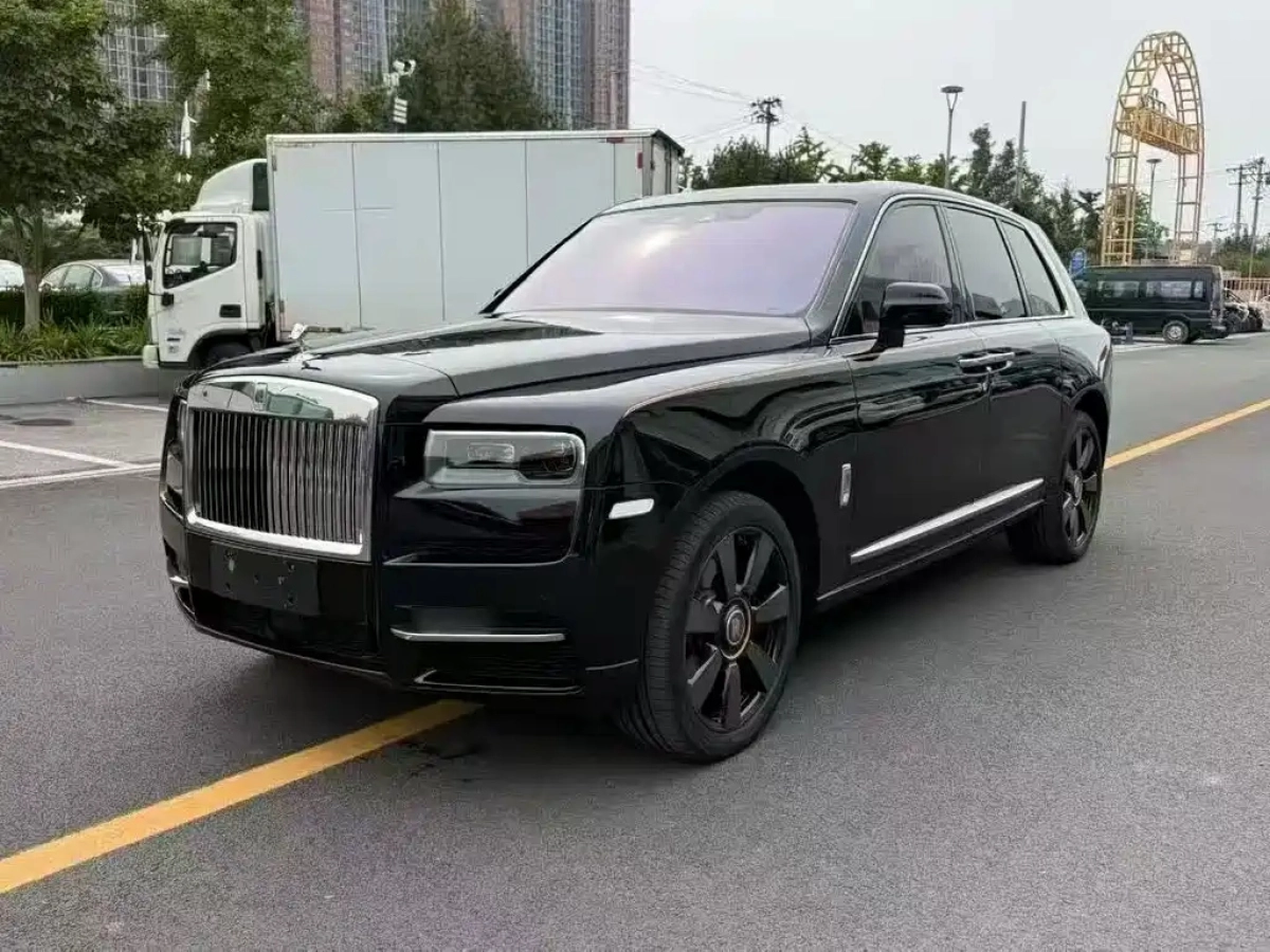 ROLLS ROYCE CULLINAN  2023