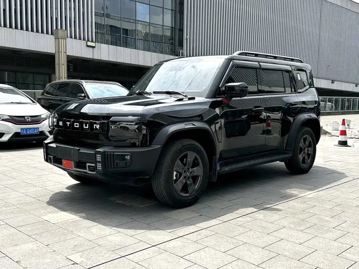 JETOUR TRAVELER  2024