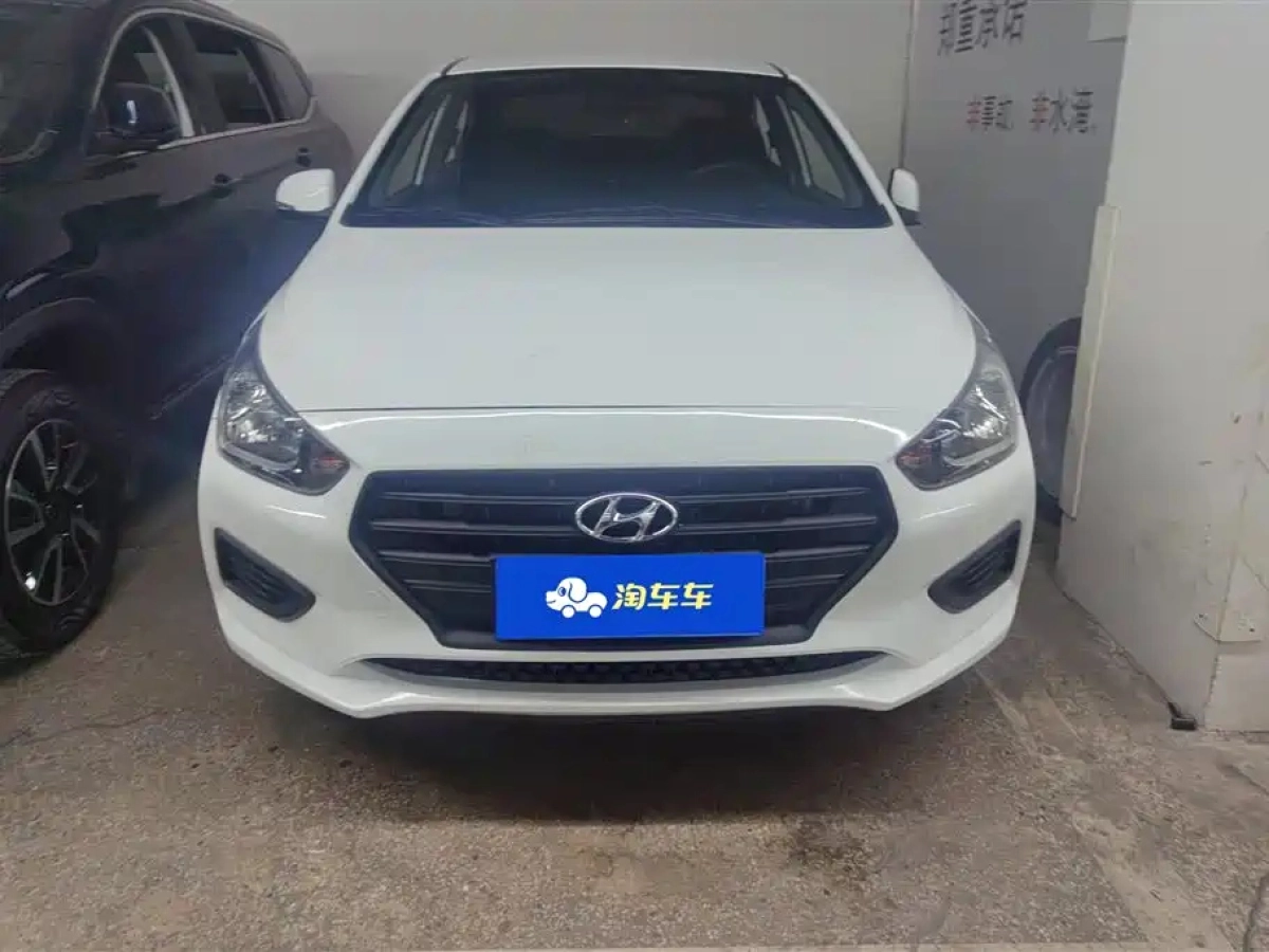 HYUNDAI VERNA