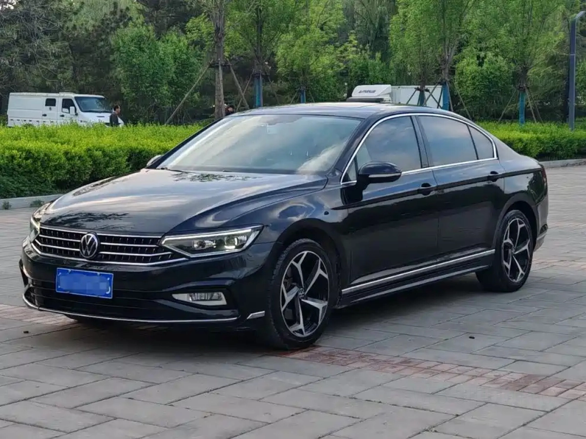 VOLKSWAGEN MAGOTAN  2023