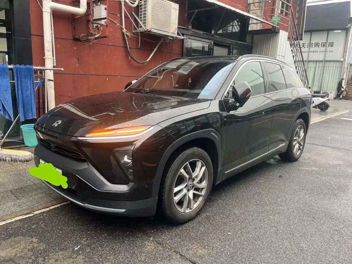 NIO ES6