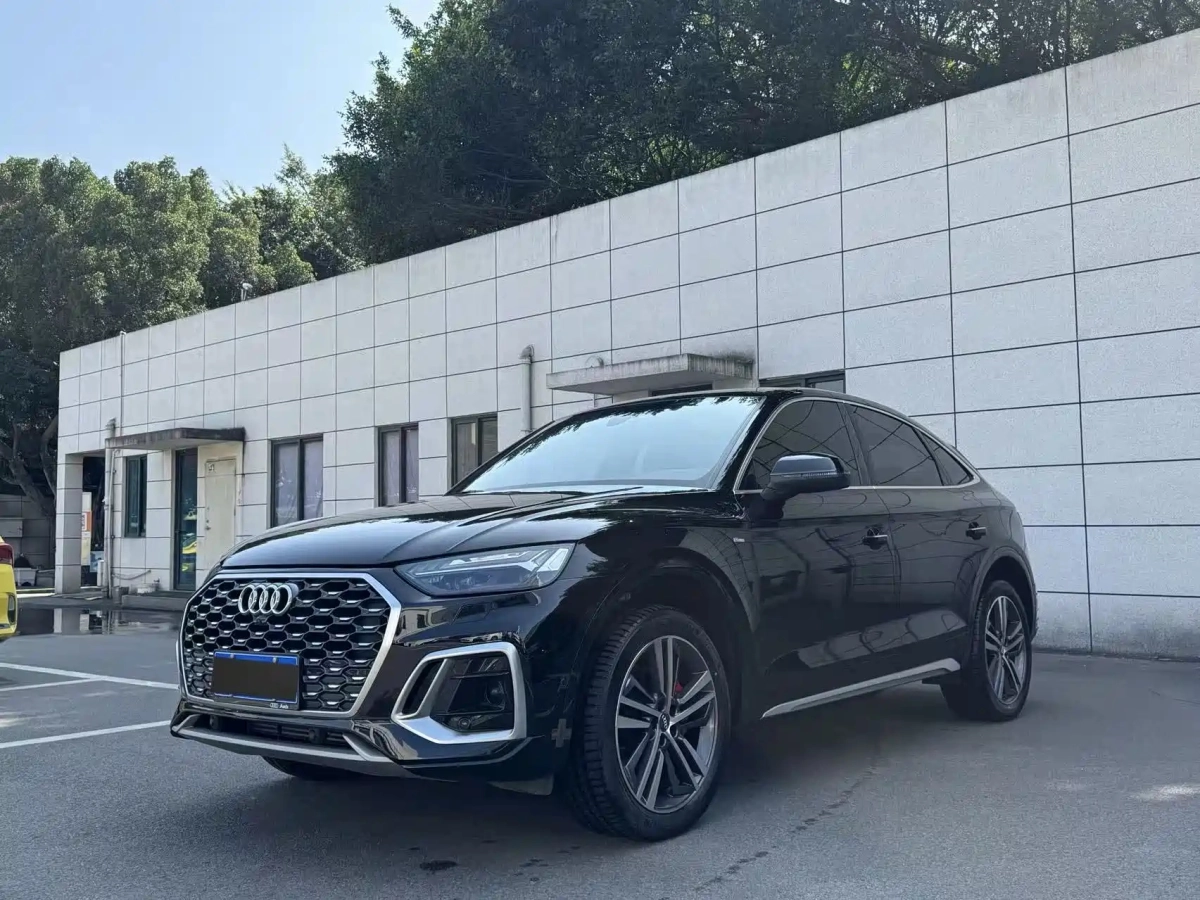 AUDI Q5L SPORTBACK  2021