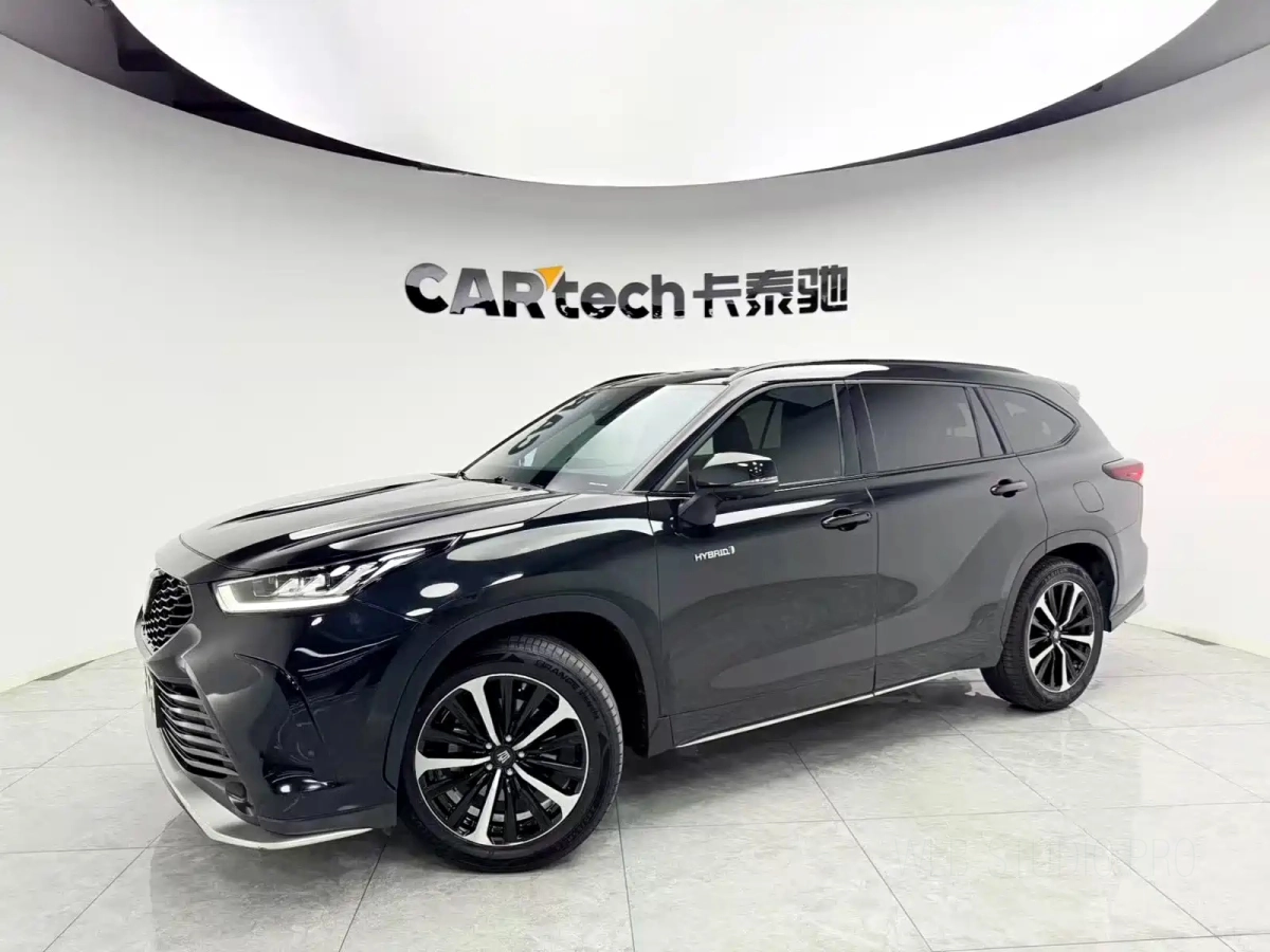 TOYOTA CROWN KLUGER  2023