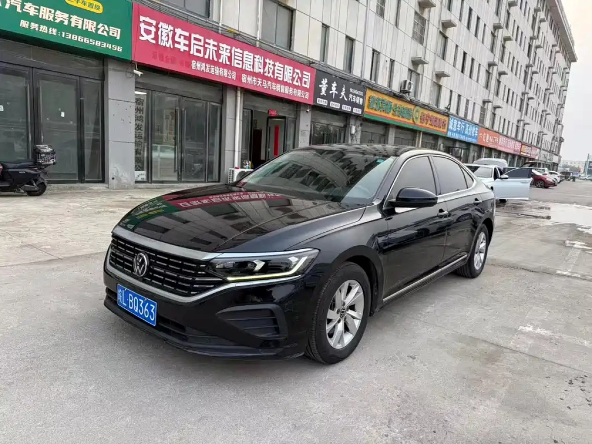 VOLKSWAGEN PASSAT  2022