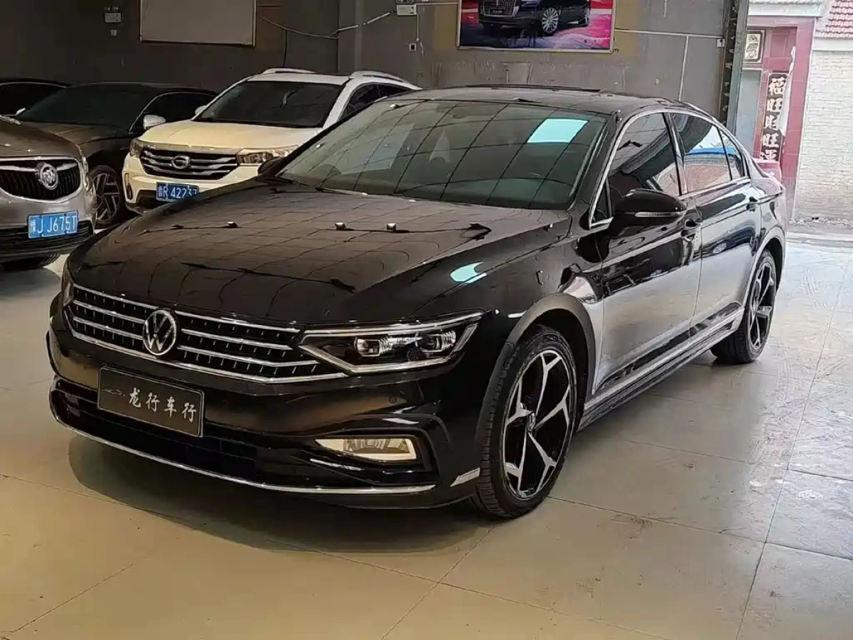 VOLKSWAGEN MAGOTAN  2023