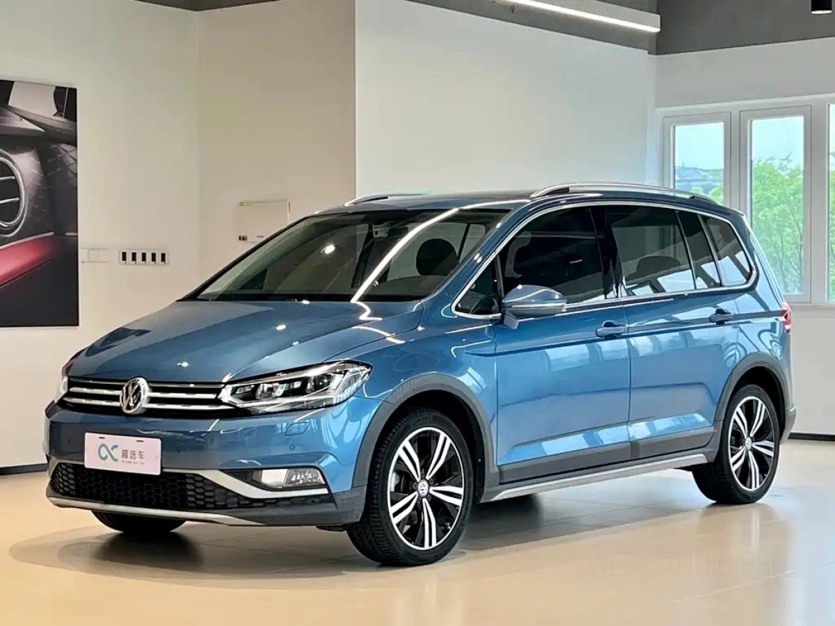 VOLKSWAGEN TOURAN  2020