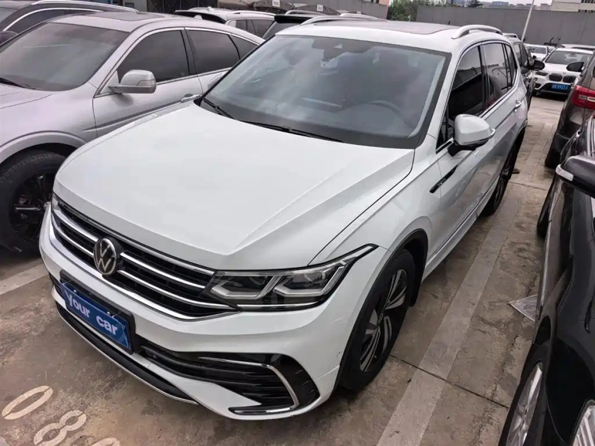 VOLKSWAGEN TIGUAN L  2023