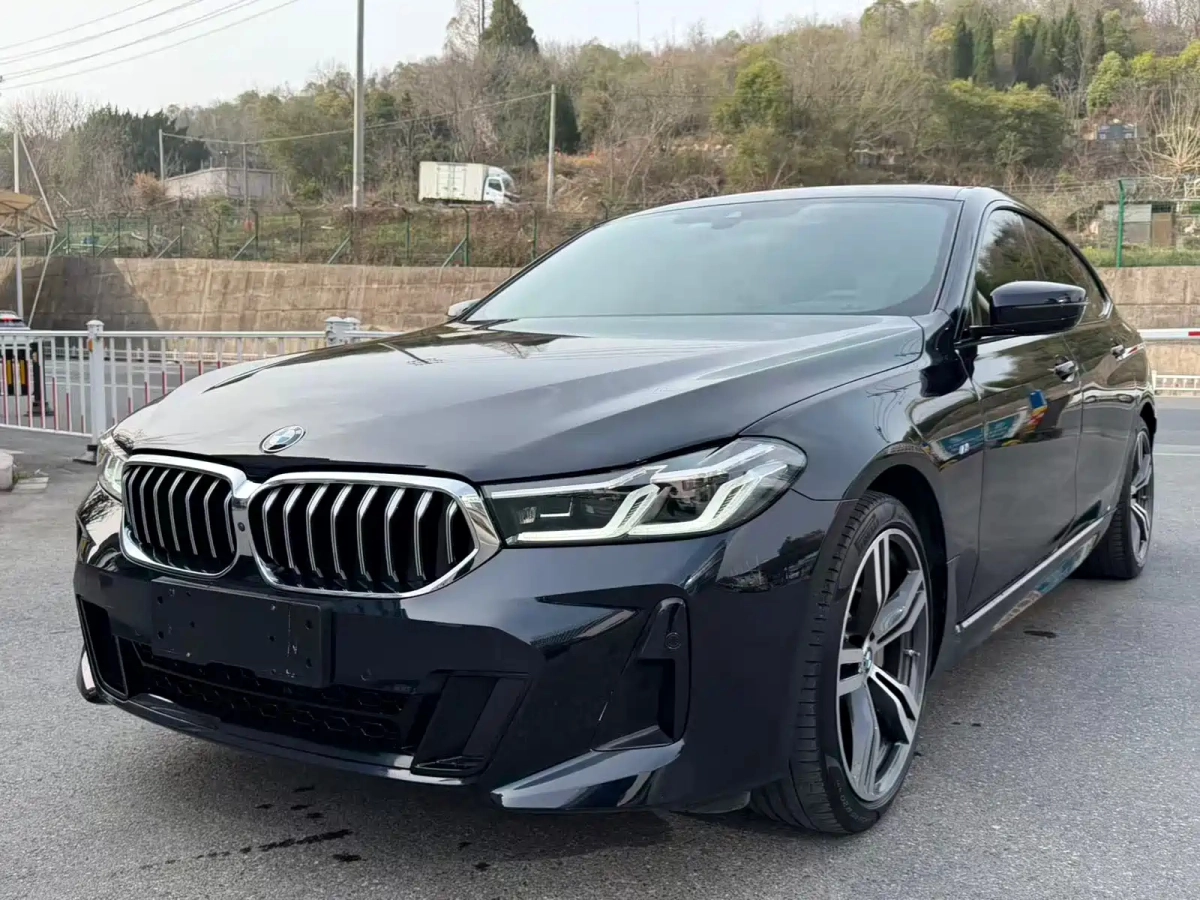 BMW 6-SERIES GT  2023