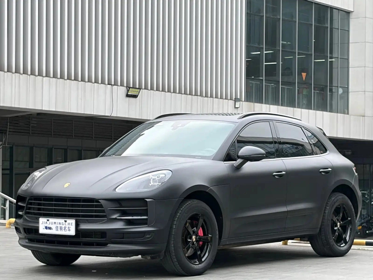 PORSCHE MACAN  2019
