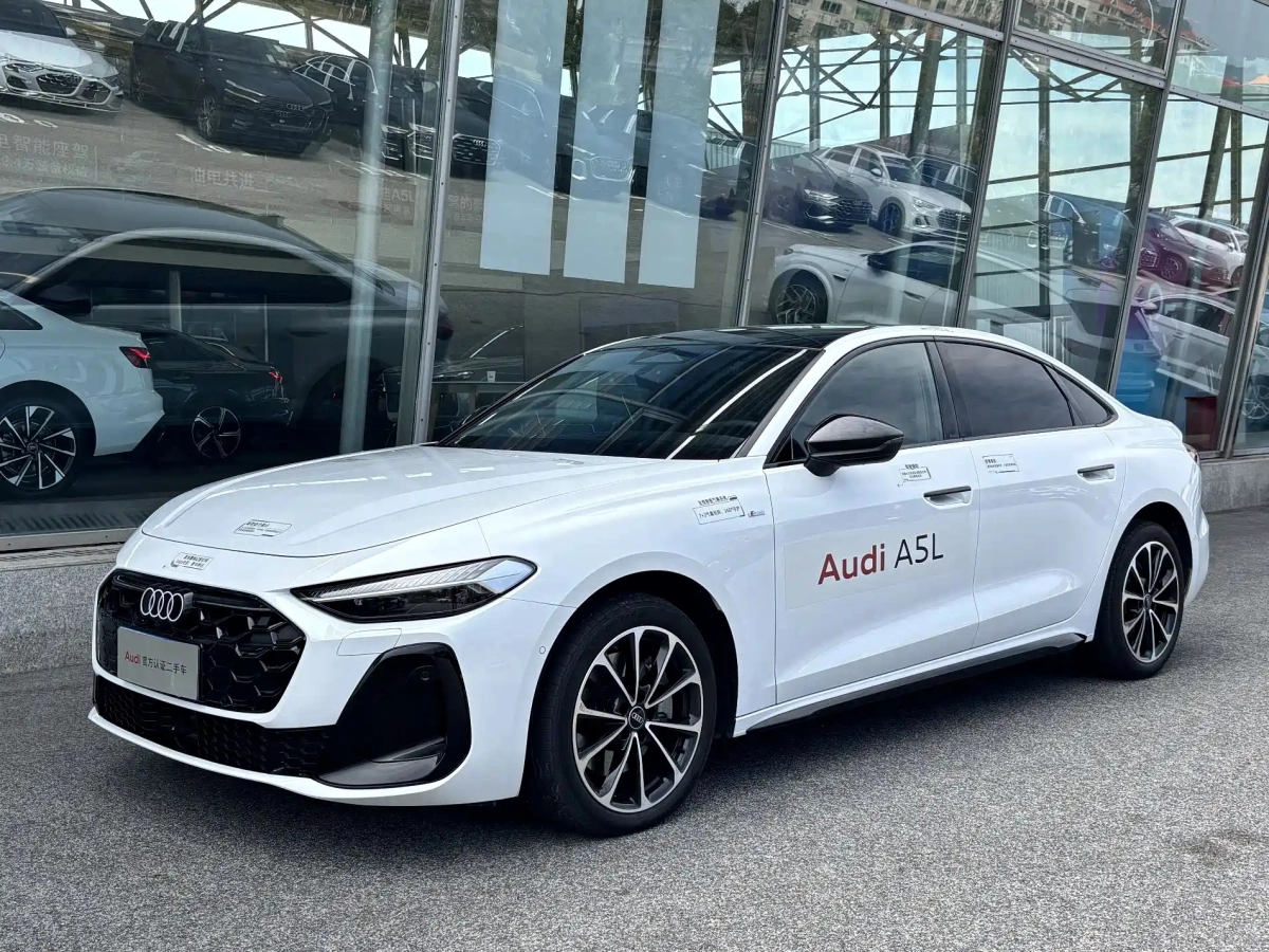 AUDI A5L  2025